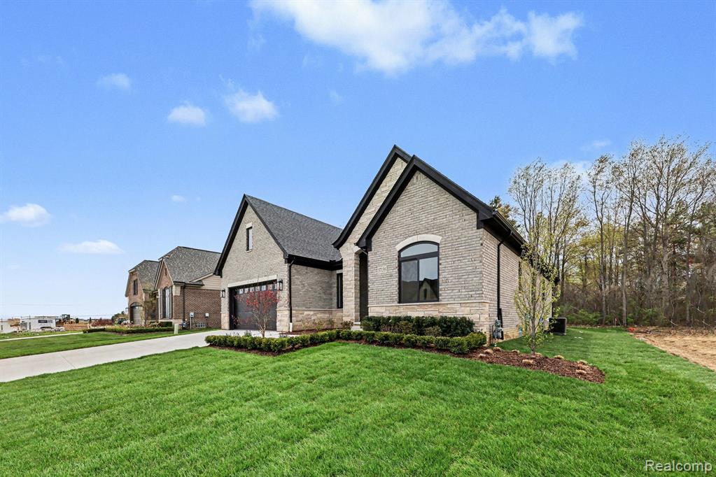 57135 Meadowridge Drive, Washington, MI — Photo 2