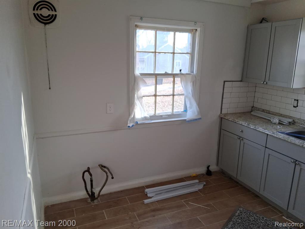 19211 Pierson Street, Detroit, MI 48219 — Photo 21