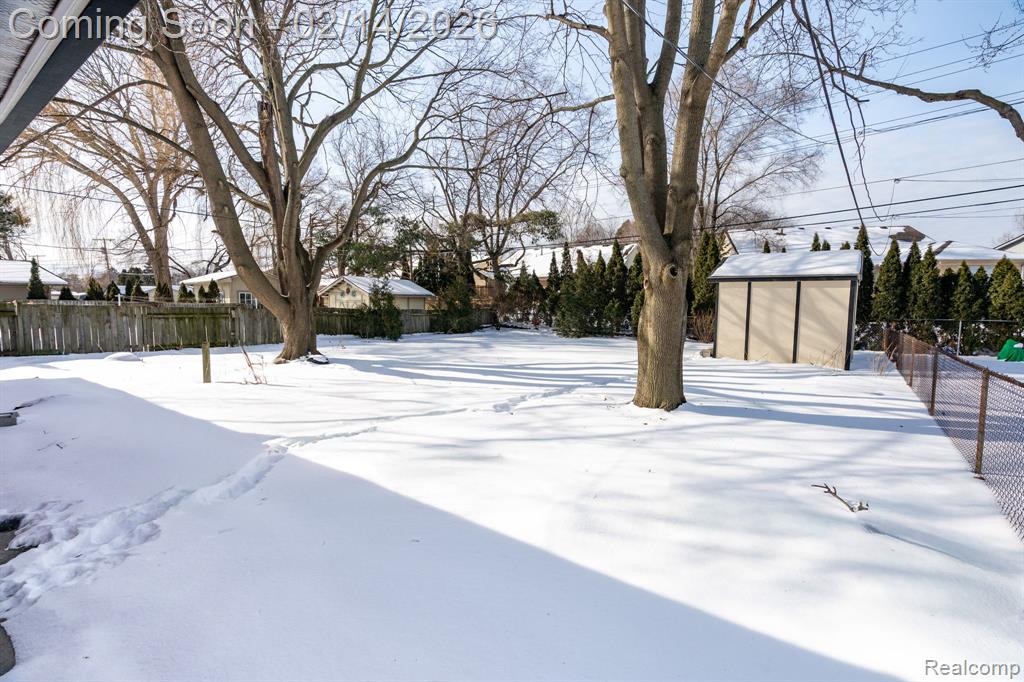 43201 Penny Drive, Sterling Heights, MI 48314 — Photo 21