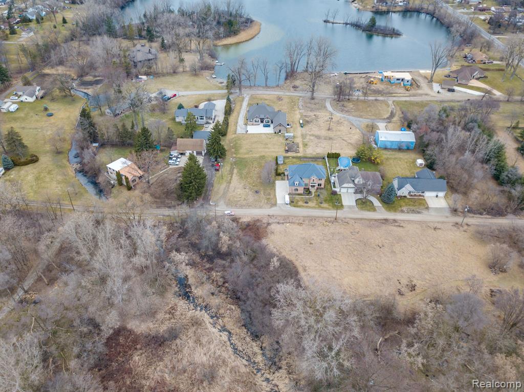 3733 CHRISTIE Lane, Shelby Twp, MI 48317 — Photo 12