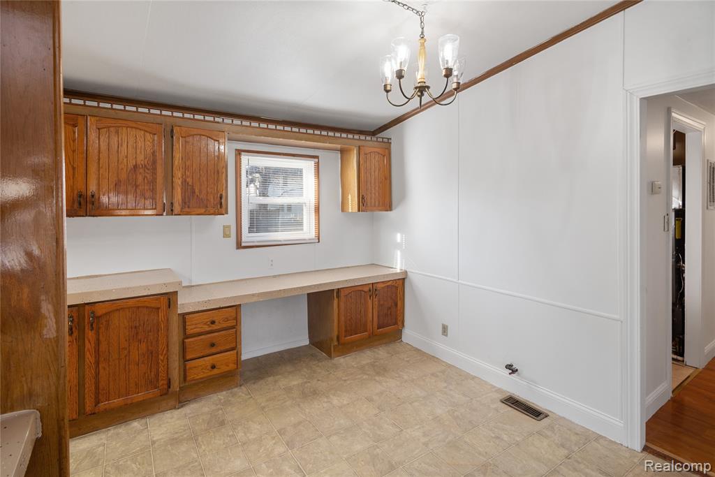 825 Smith Street, Monroe, MI 48161 — Photo 7
