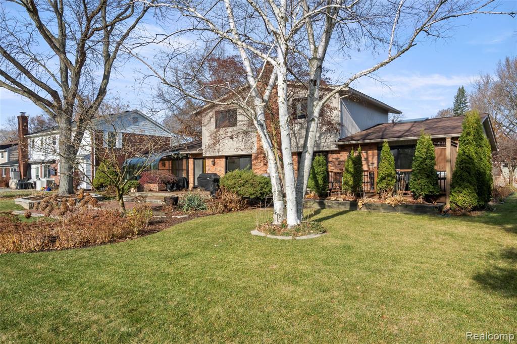 42085 Banbury Road, Northville, MI 48168 — Photo 51