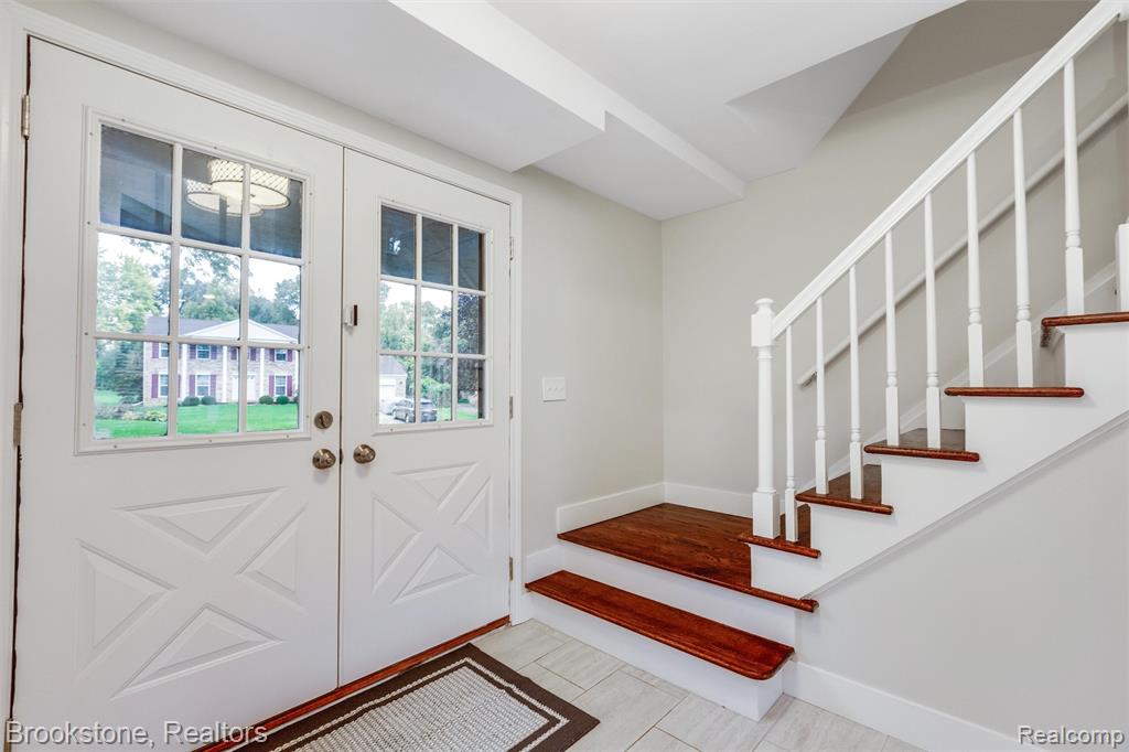 2784 Aldgate Drive, Bloomfield Hills, MI 48304 — Photo 24
