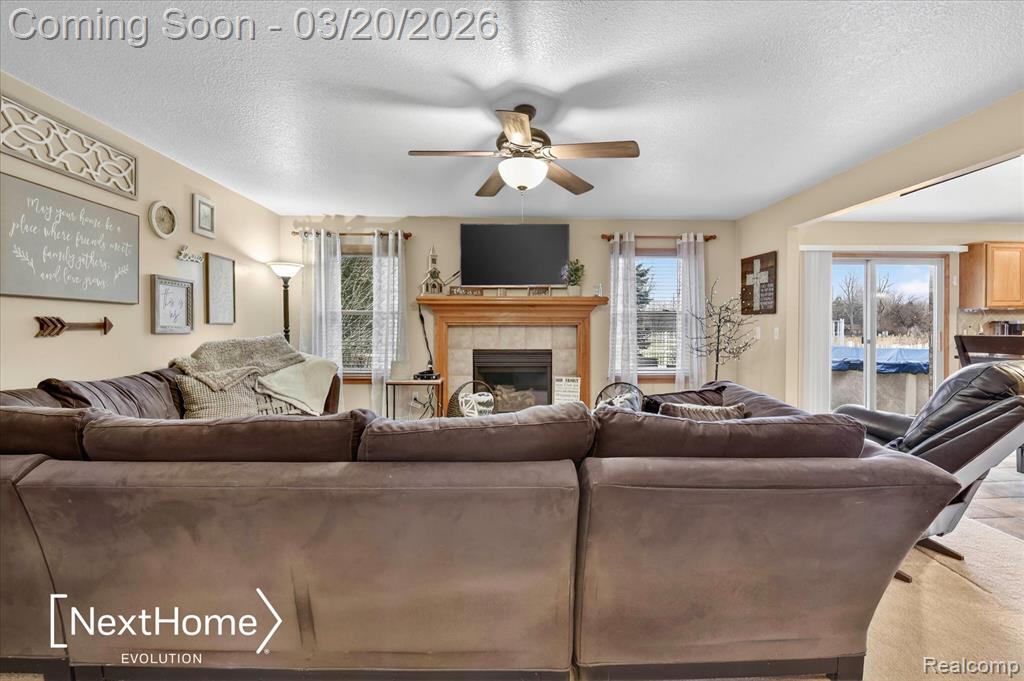 27078 Brookview Court, Flat Rock, MI 48134 — Photo 10