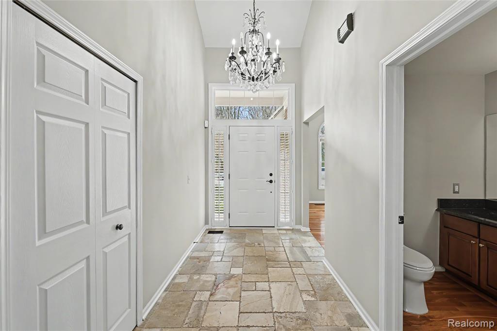 734 Lake Ridge Road, Rochester Hills, MI 48307 — Photo 5