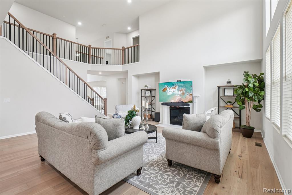 22820 Martin Road, South Lyon, MI 48178 — Photo 10