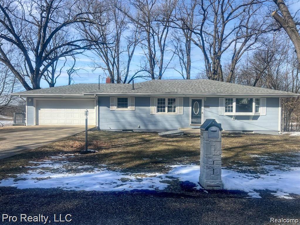509 CREST Lane, Jonesville, MI 49250 — front exterior