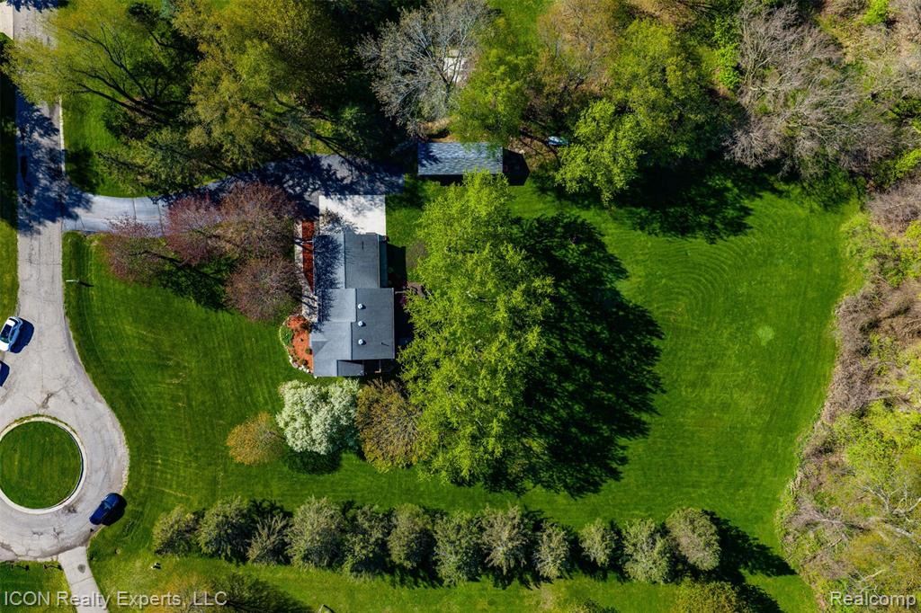 6541 Springfield Lane, Clarkston, MI — Photo 35