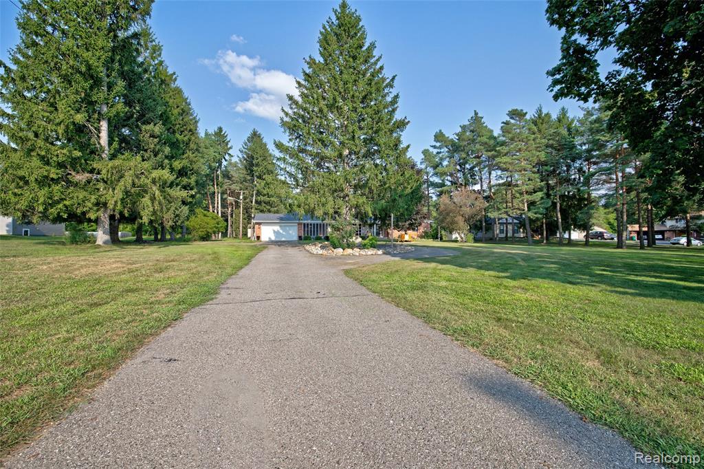 300 Sherman Court, Ortonville, MI 48462 — Photo 68