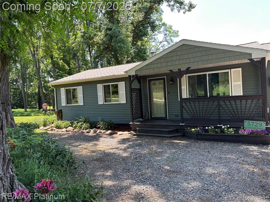 5729 Crandall Road, Howell, MI 48855 — Photo 19