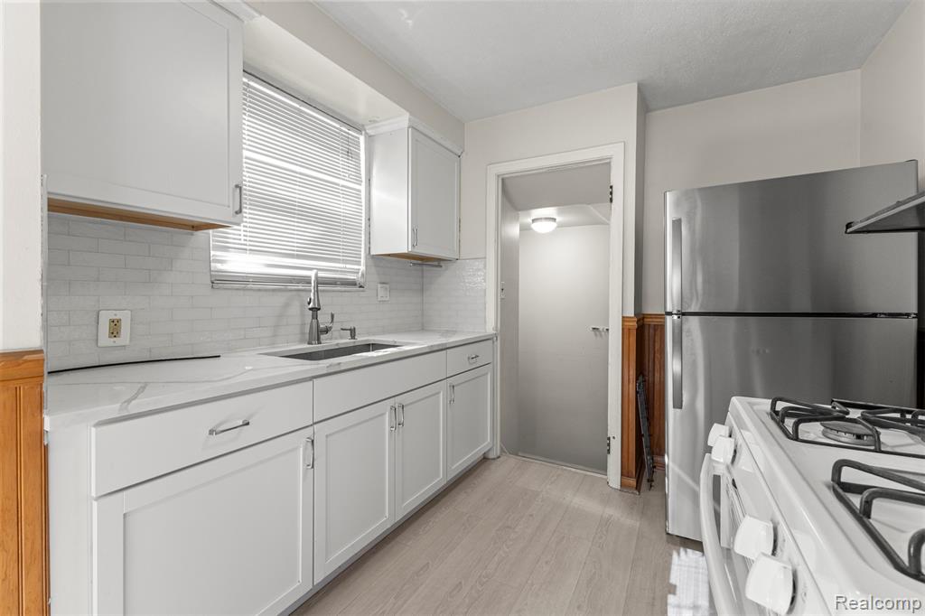 6553 Orchard Avenue, Dearborn, MI 48126 — Photo 11
