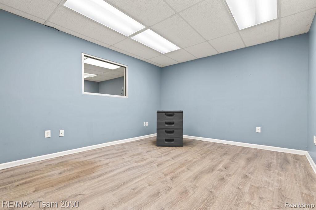 5153 S Beech Daly Street, Dearborn Heights, MI 48125 — Photo 16
