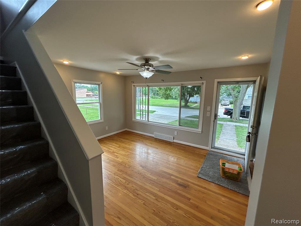 7097 Deering Street, Garden City, MI — Photo 5