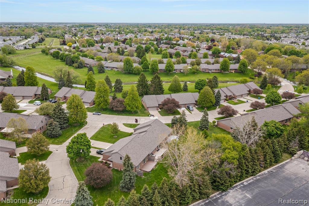 16061 Meadows Drive, Macomb, MI 48044 — Photo 22
