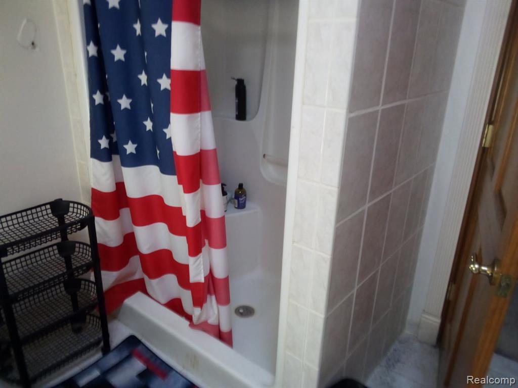 5255 N Seymour Road, Flushing, MI 48433 — Photo 7