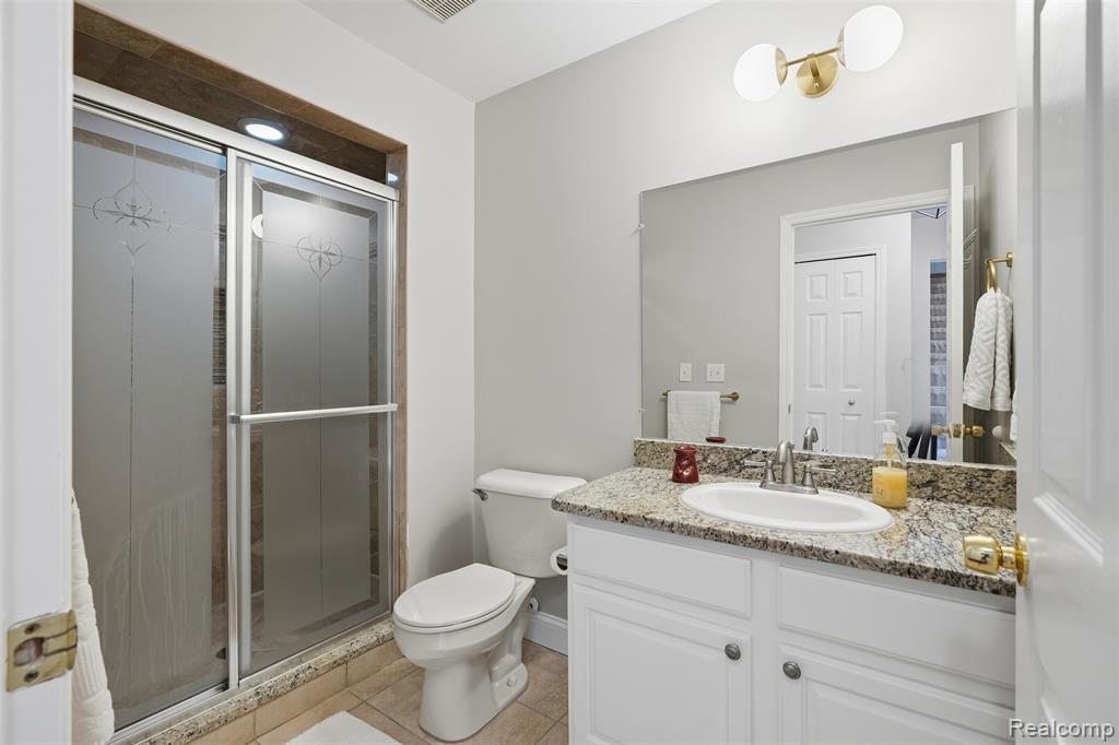 4421 Honeysuckle Drive, Sterling Heights, MI 48314 — Photo 27