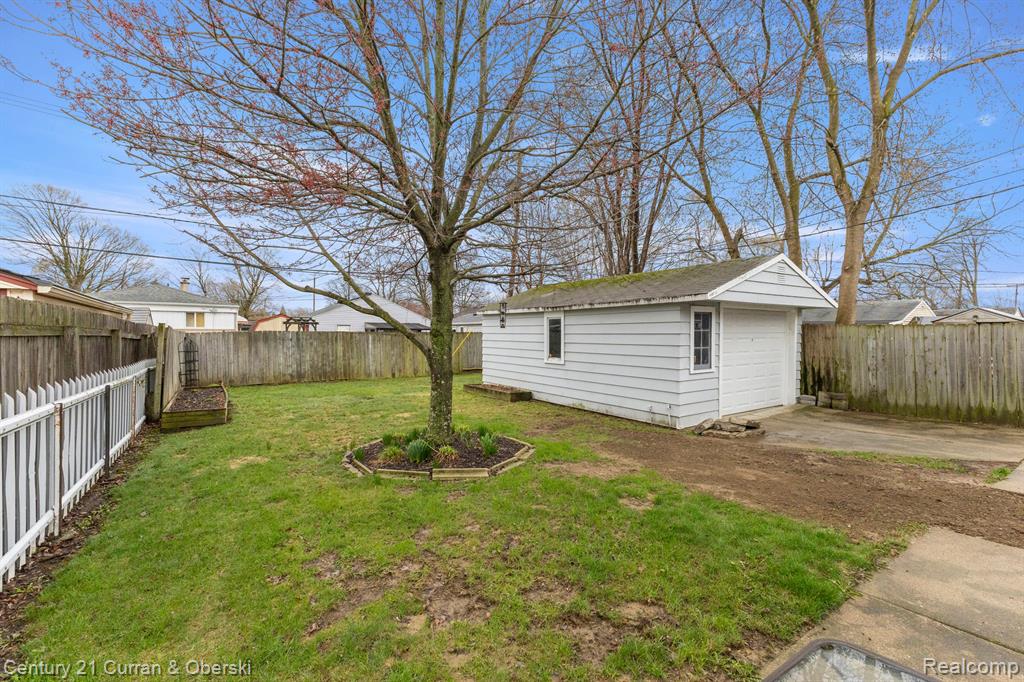 7855 WILLIAM Street, Taylor, MI 48180 — Photo 19