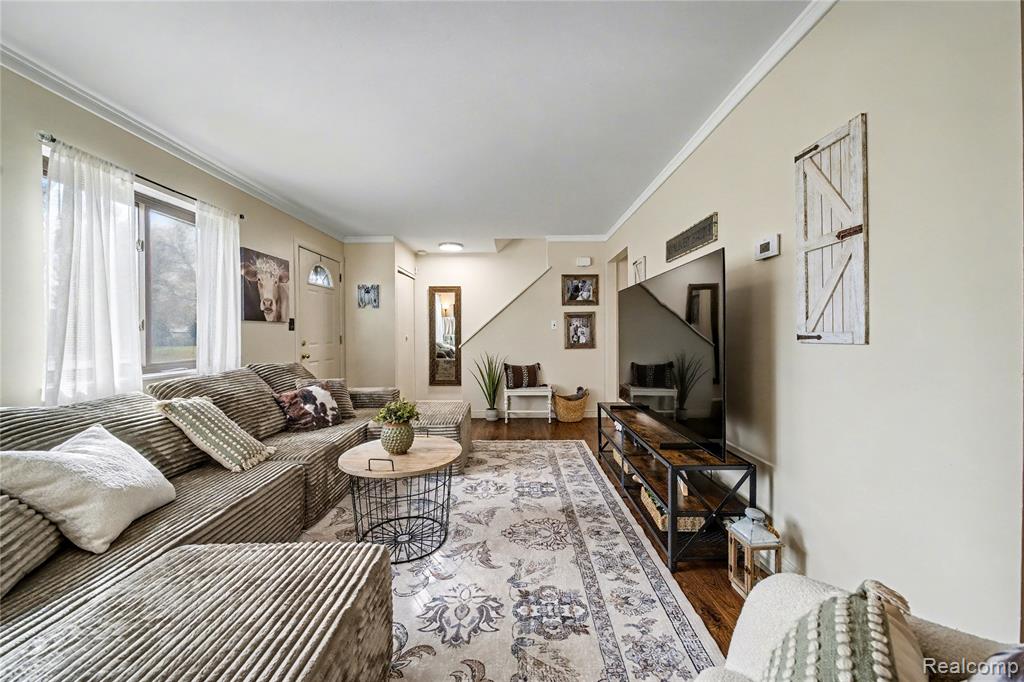 43355 Ryer Court, Sterling Heights, MI 48313 — Photo 3