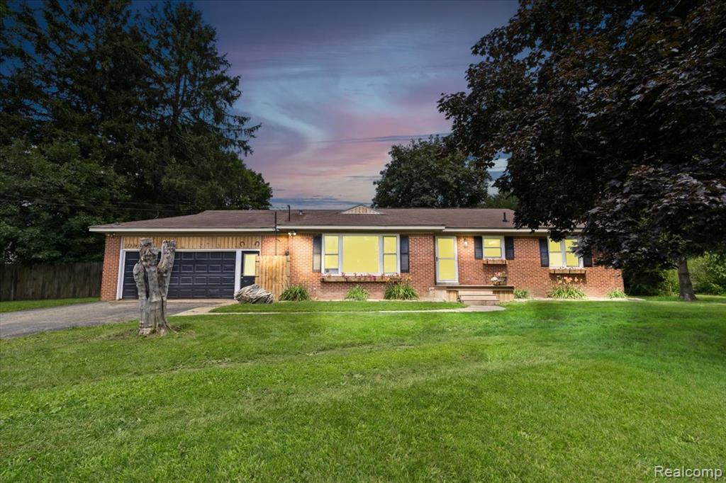 57934 Travis Road, New Hudson, MI 48165 — Photo 2