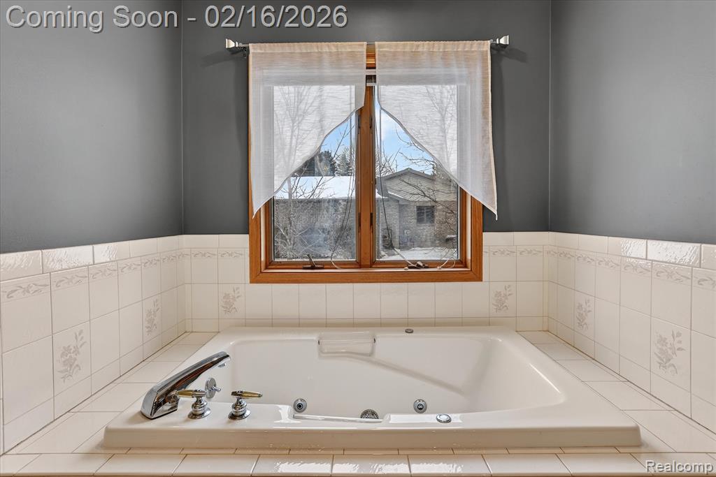4593 Still Meadow Drive, Saginaw, MI 48603 — Photo 28