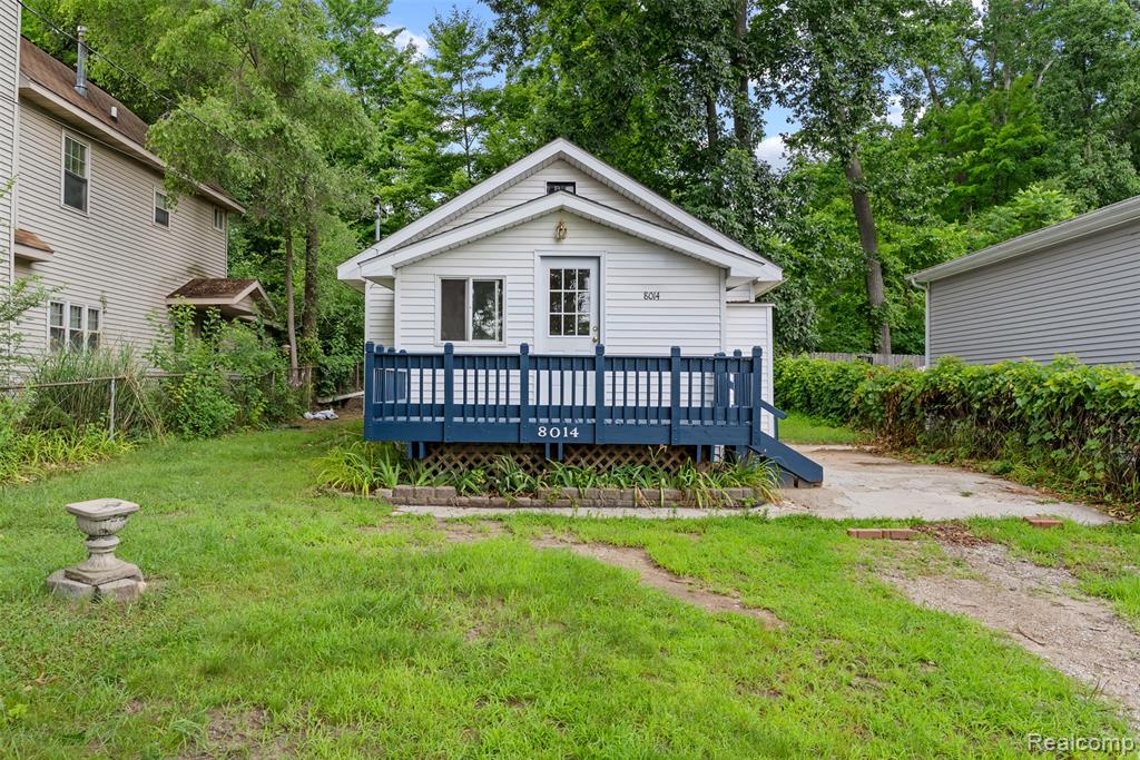 8014 Haviland Beach Drive, Linden, MI 48451 — Photo 2