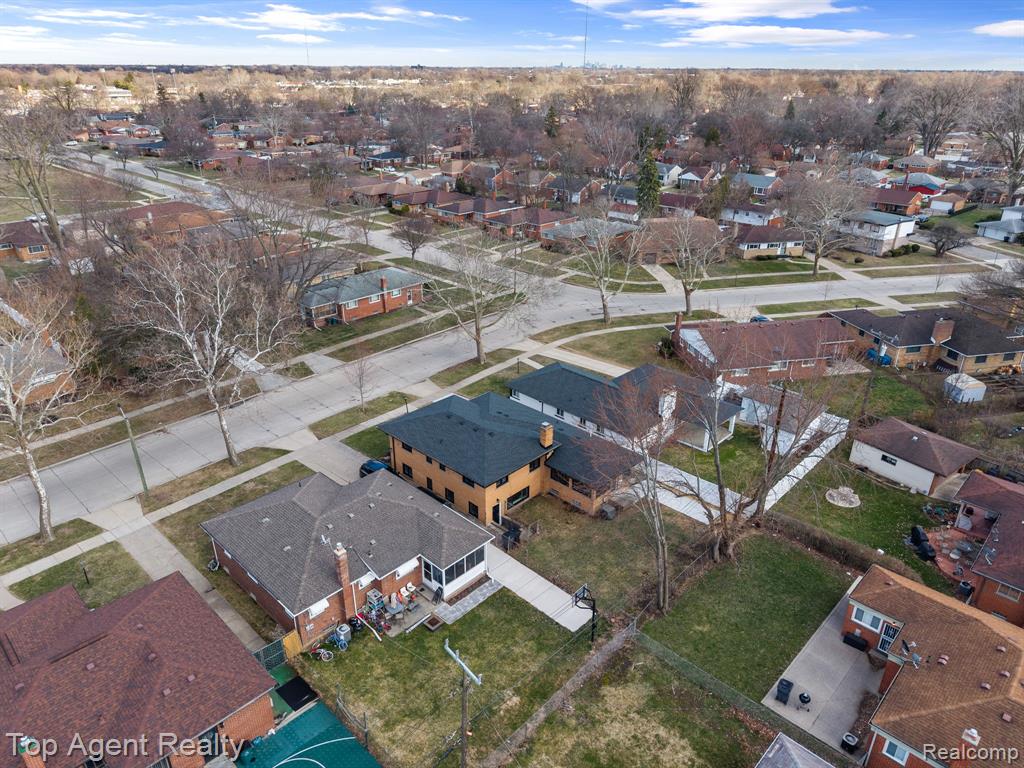 23701 Marlow Street, Oak Park, MI 48237 — Photo 41