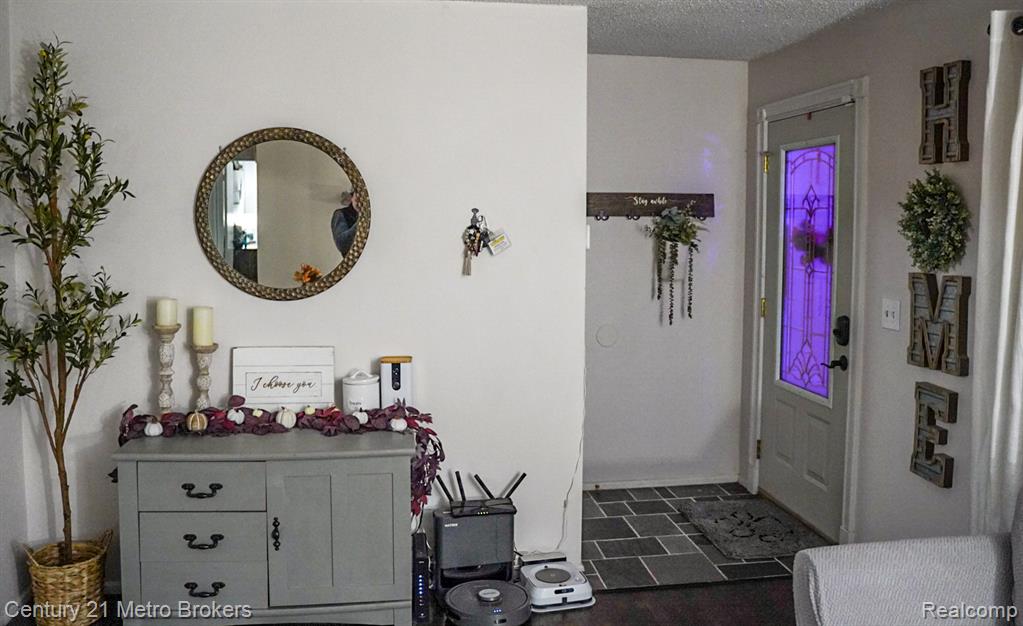 5521 N Belsay Road, Flint, MI 48506 — Photo 20