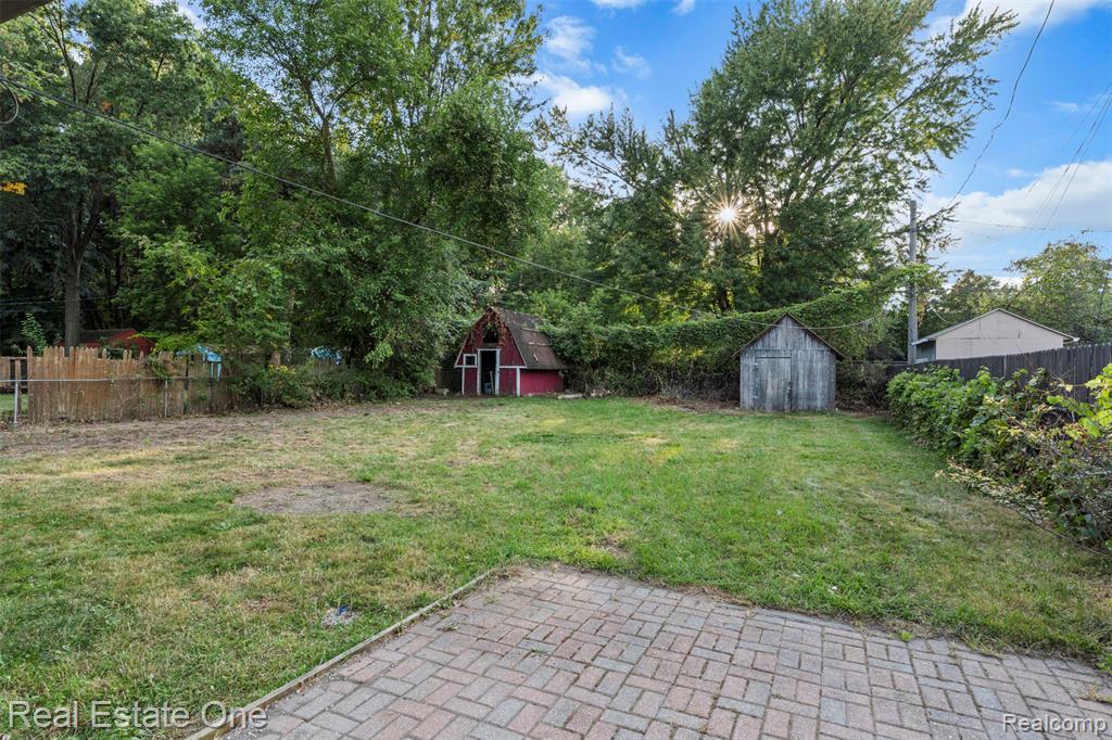 48037 Remer Avenue, Shelby Twp, MI 48317 — Photo 21