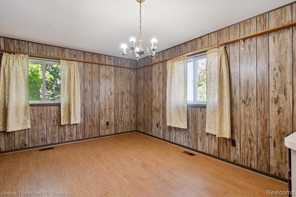 1336 Woodglen Avenue, Ypsilanti, MI 48198 — Photo 11