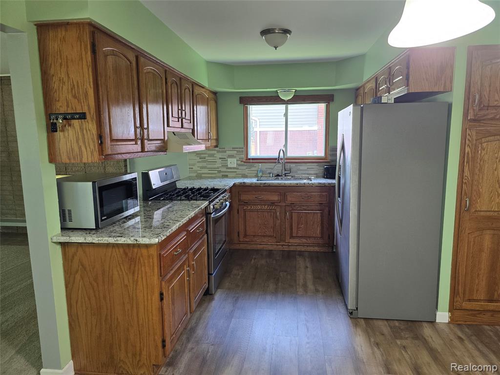 5333 FERN Avenue, Grand Blanc, MI 48439 — Photo 12