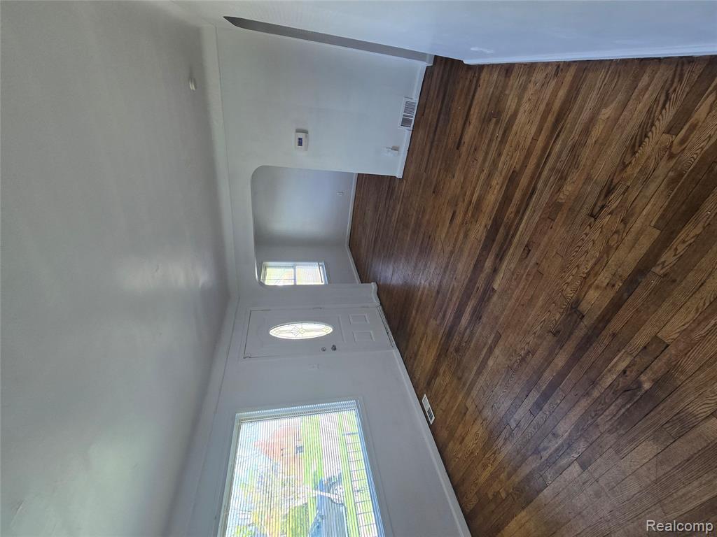 8842 Longacre Street, Detroit, MI 48228 — Photo 11