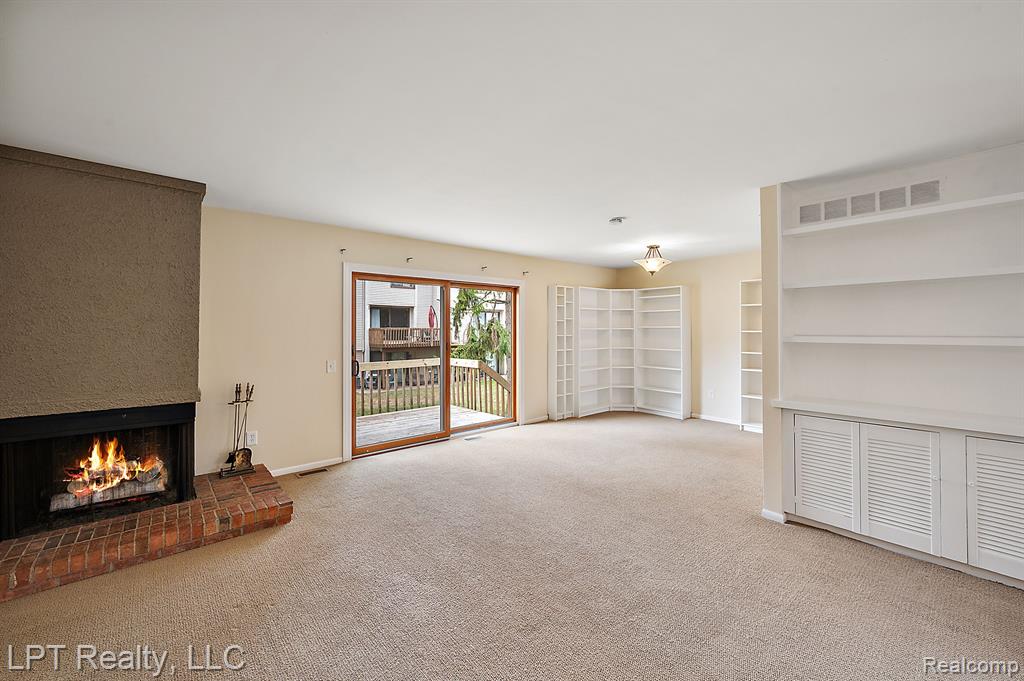 418 WILLOW GROVE Lane, Rochester Hills, MI 48307 — Photo 11