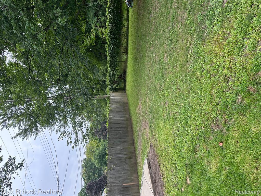 531 Gardenia Avenue, Royal Oak, MI 48067 — Photo 29