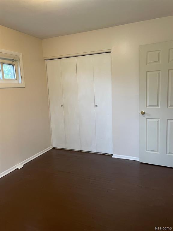 902 DELL Avenue, Flint, MI 48507 — Photo 9