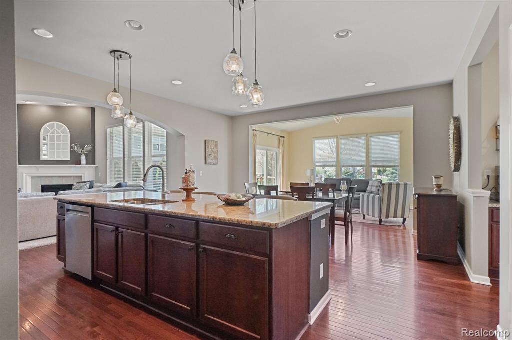 49621 BLOOMSBURY Lane, Macomb, MI 48044 — Photo 7