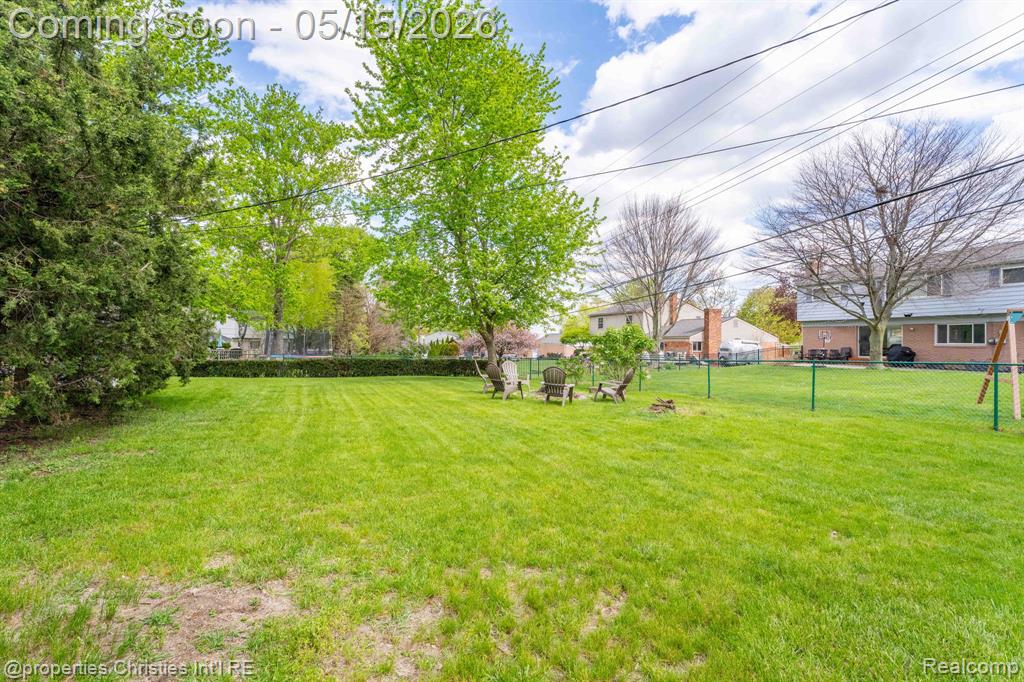 8648 Tamarack Drive, Shelby Twp, MI 48317 — Photo 45