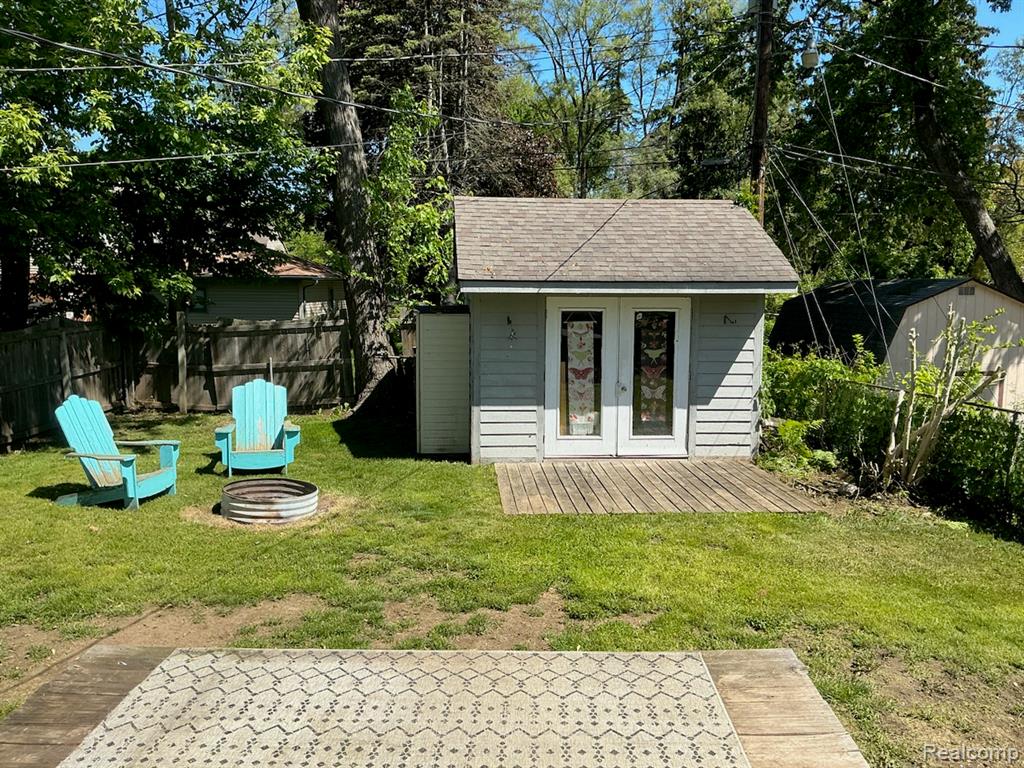7230 Sandy Beach Drive, Waterford, MI — Photo 3