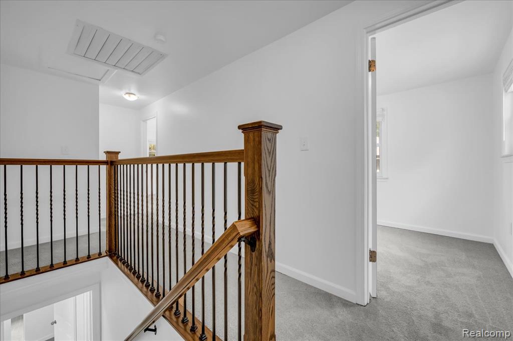 828 N Gainsborough Avenue, Royal Oak, MI 48067 — Photo 17