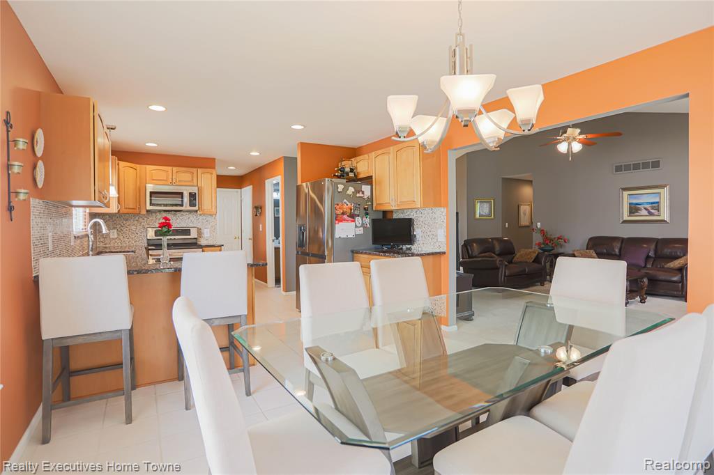 50315 Alden Drive, Macomb, MI 48044 — Photo 22