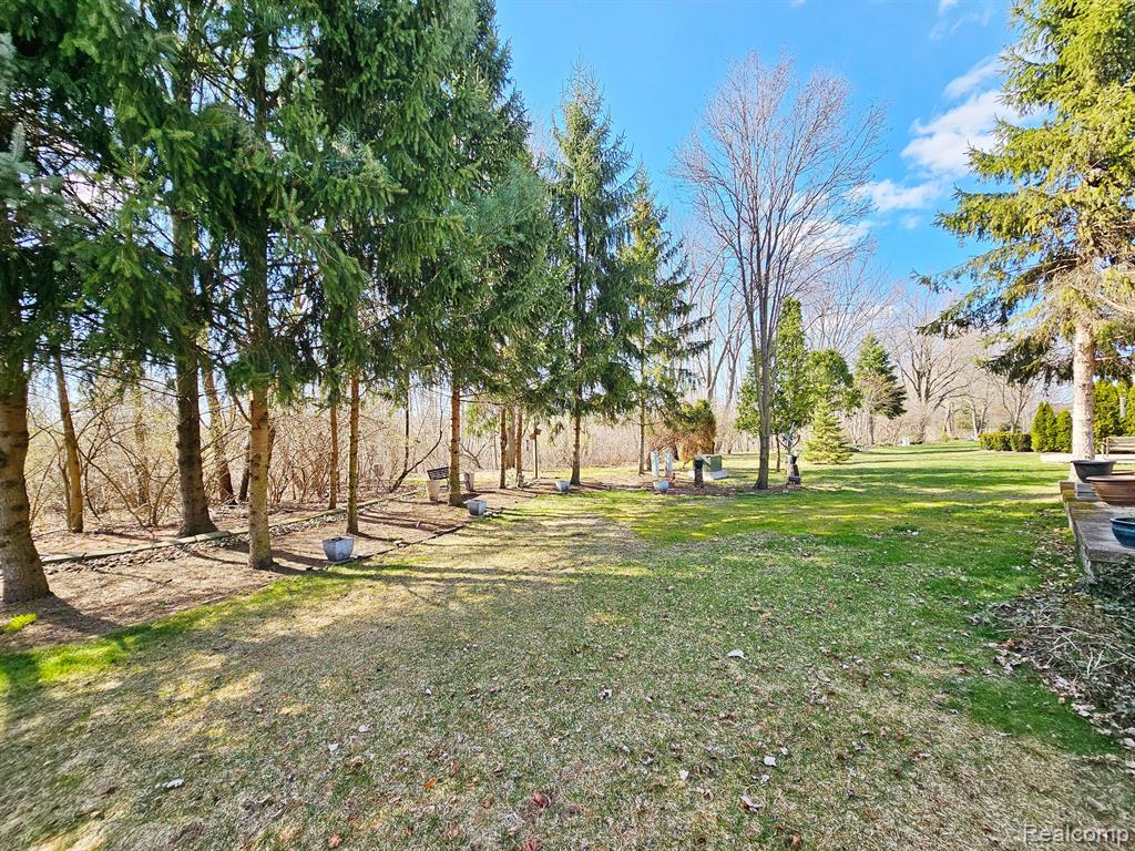 51549 HICKORY Lane, Macomb, MI 48042 — Photo 39