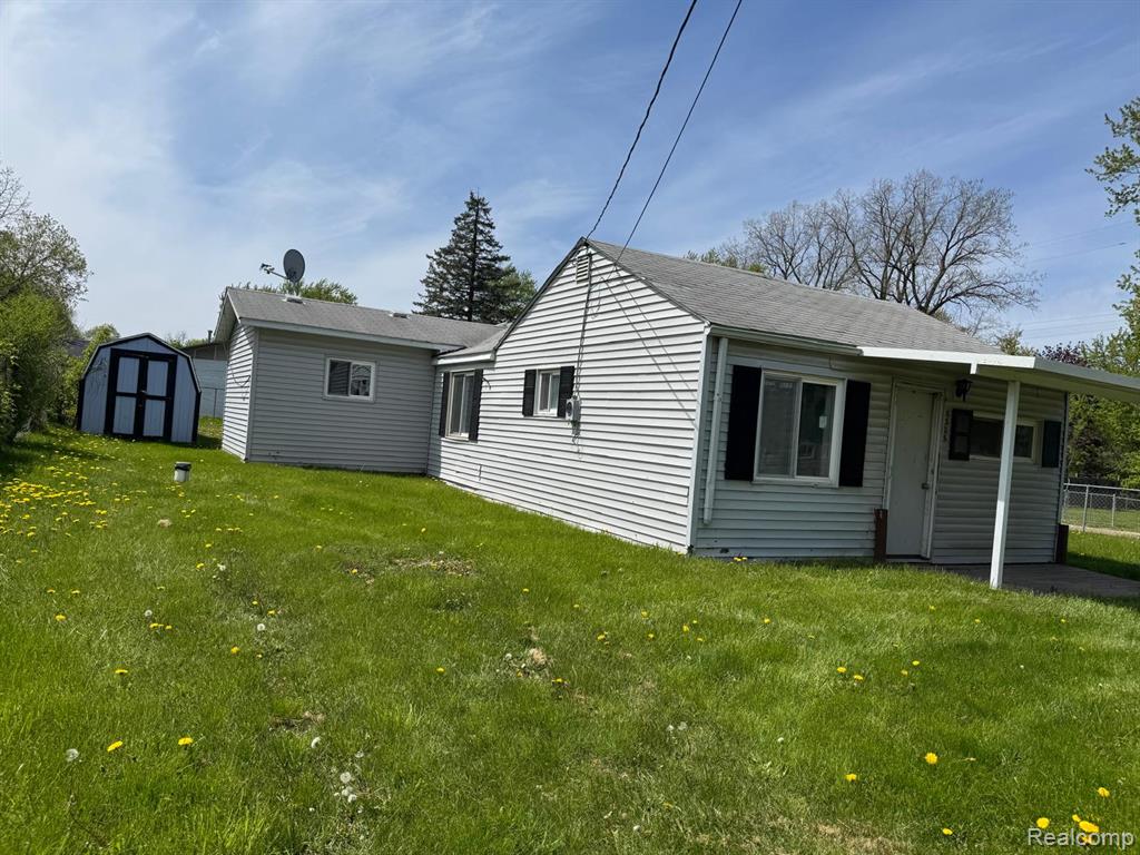 8325 Walter Street, Flint, MI 48458 — Photo 4