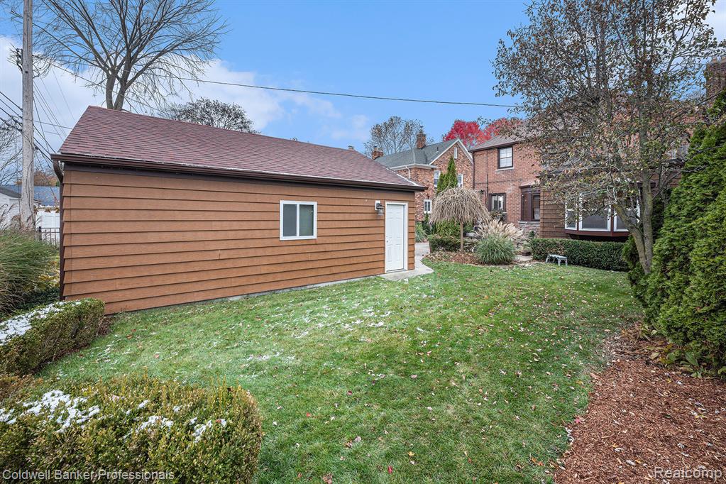 1358 Harvard Road, Grosse Pointe Park, MI 48230 — Photo 38