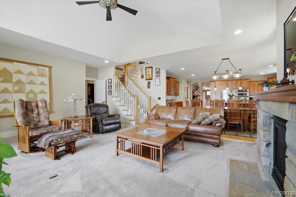8665 Lakeview Boulevard, Clarkston, MI 48348 — Photo 12