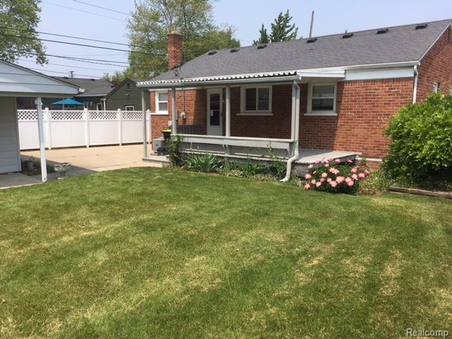 720 Mapleknoll Avenue, Madison Heights, MI 48071 — Photo 2