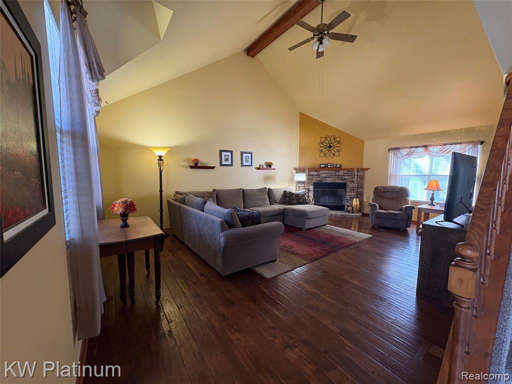 285 Hemlock Lane, Marysville, MI 48040 — Photo 6