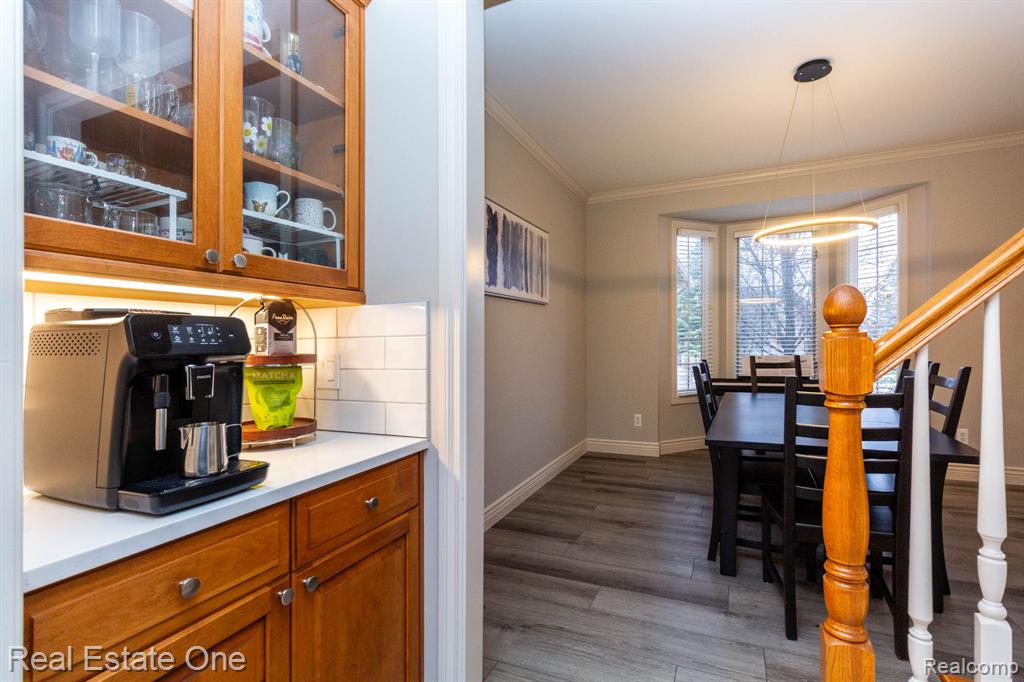 6536 Chatham Circle, Rochester Hills, MI 48306 — Photo 18
