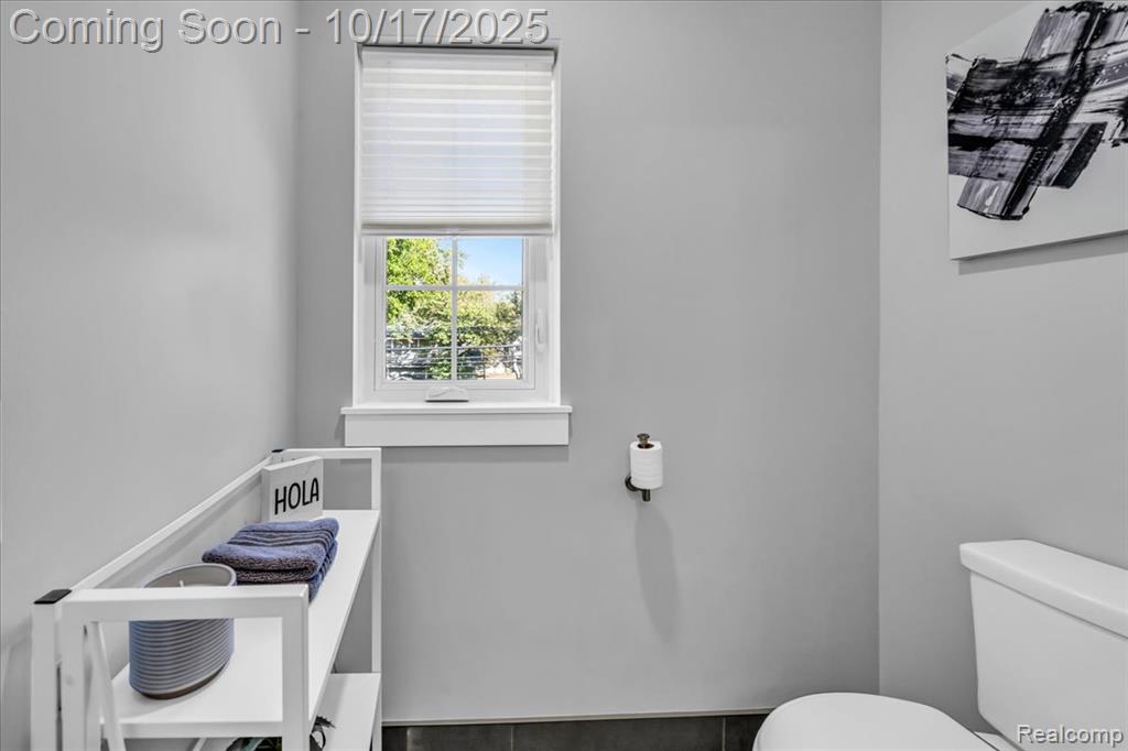 818 Longfellow Avenue, Royal Oak, MI 48067 — Photo 38