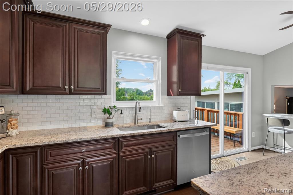 349 Princeton Drive, South Lyon, MI 48178 — Photo 7