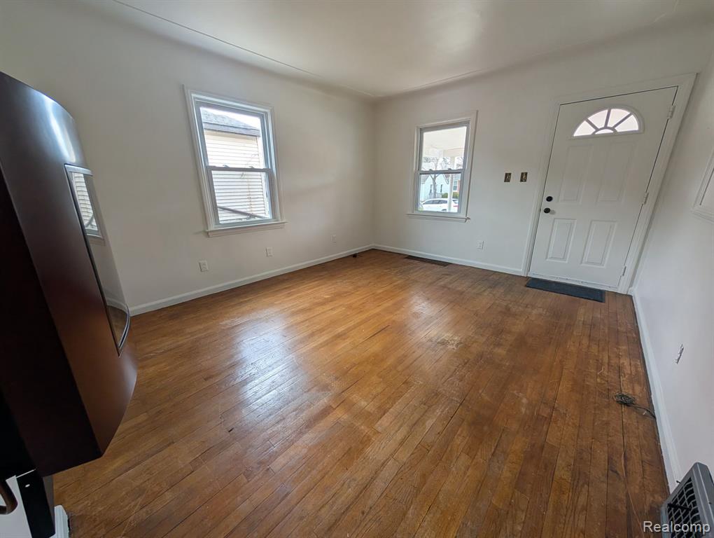 6652 Rockdale Street, Dearborn Heights, MI 48127 — Photo 12