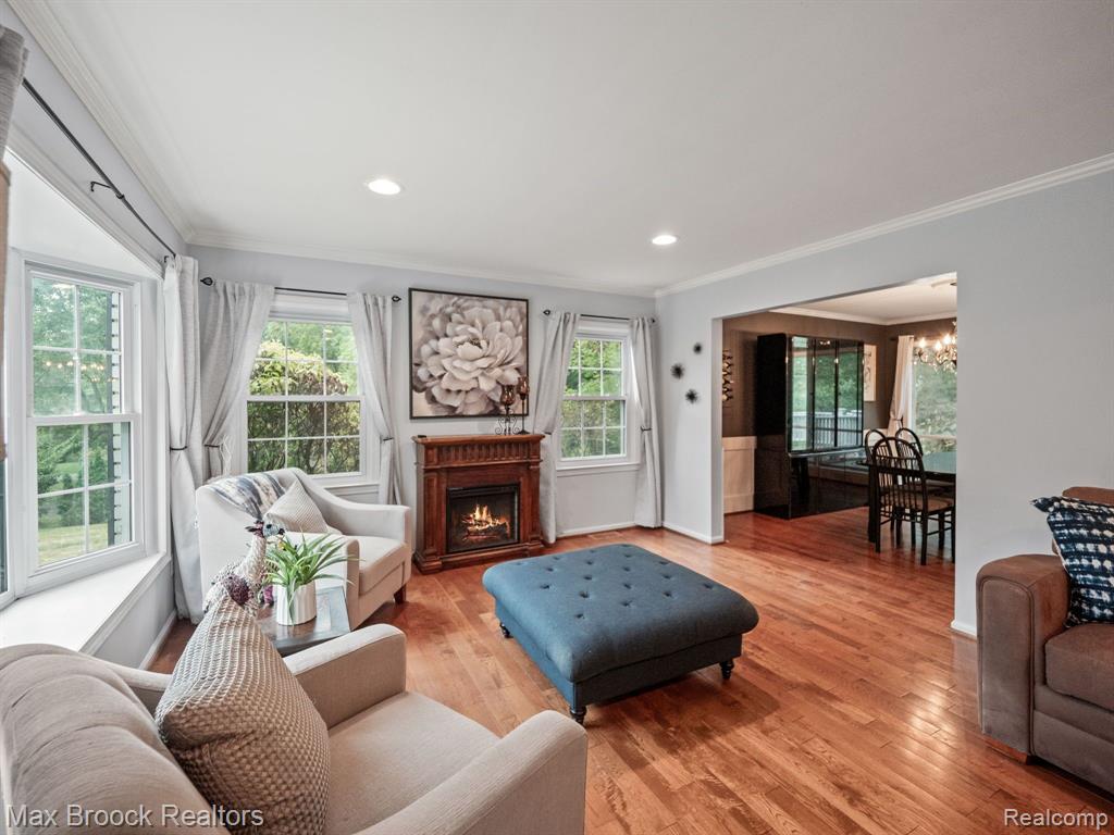 6570 CASTLE Drive, Bloomfield Hills, MI 48301 — Photo 9